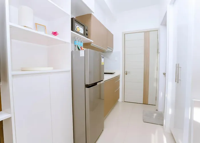 Staycation Minimalist With Rooftop Pool And Netflix Apartment *