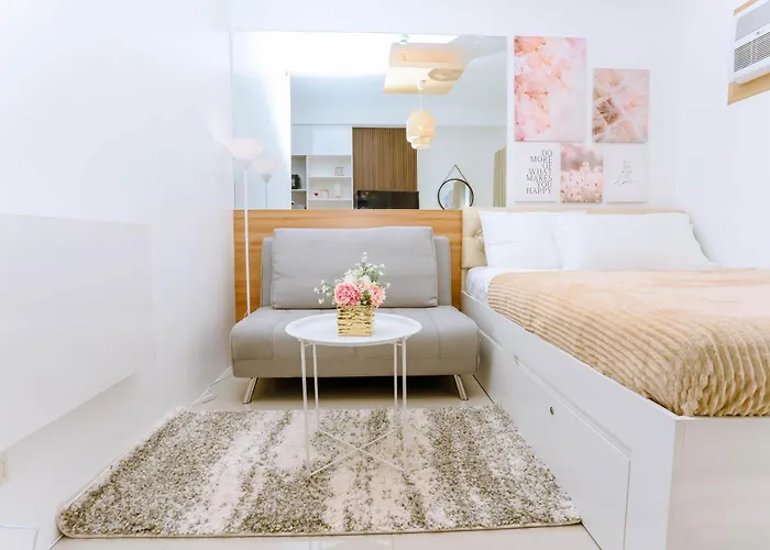 Staycation Minimalist With Rooftop Pool And Netflix Apartment