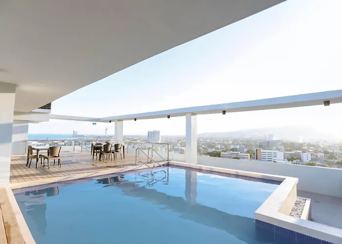 Staycation Minimalist With Rooftop Pool And Netflix Cebu