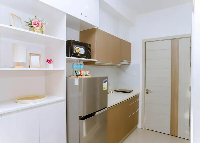 Staycation Minimalist With Rooftop Pool And Netflix Apartment *