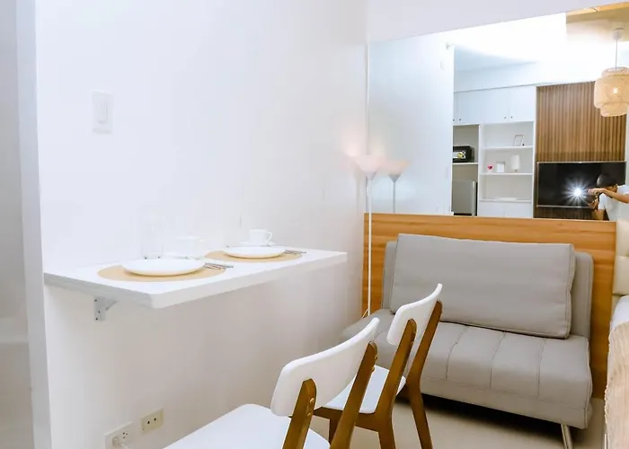 Staycation Minimalist With Rooftop Pool And Netflix Apartment *